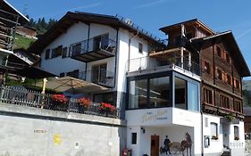 Hotel Garni Postigliun Andiast
